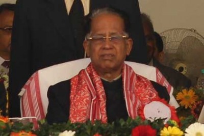 Tarun Gogoi meets Sonia to submit resignation